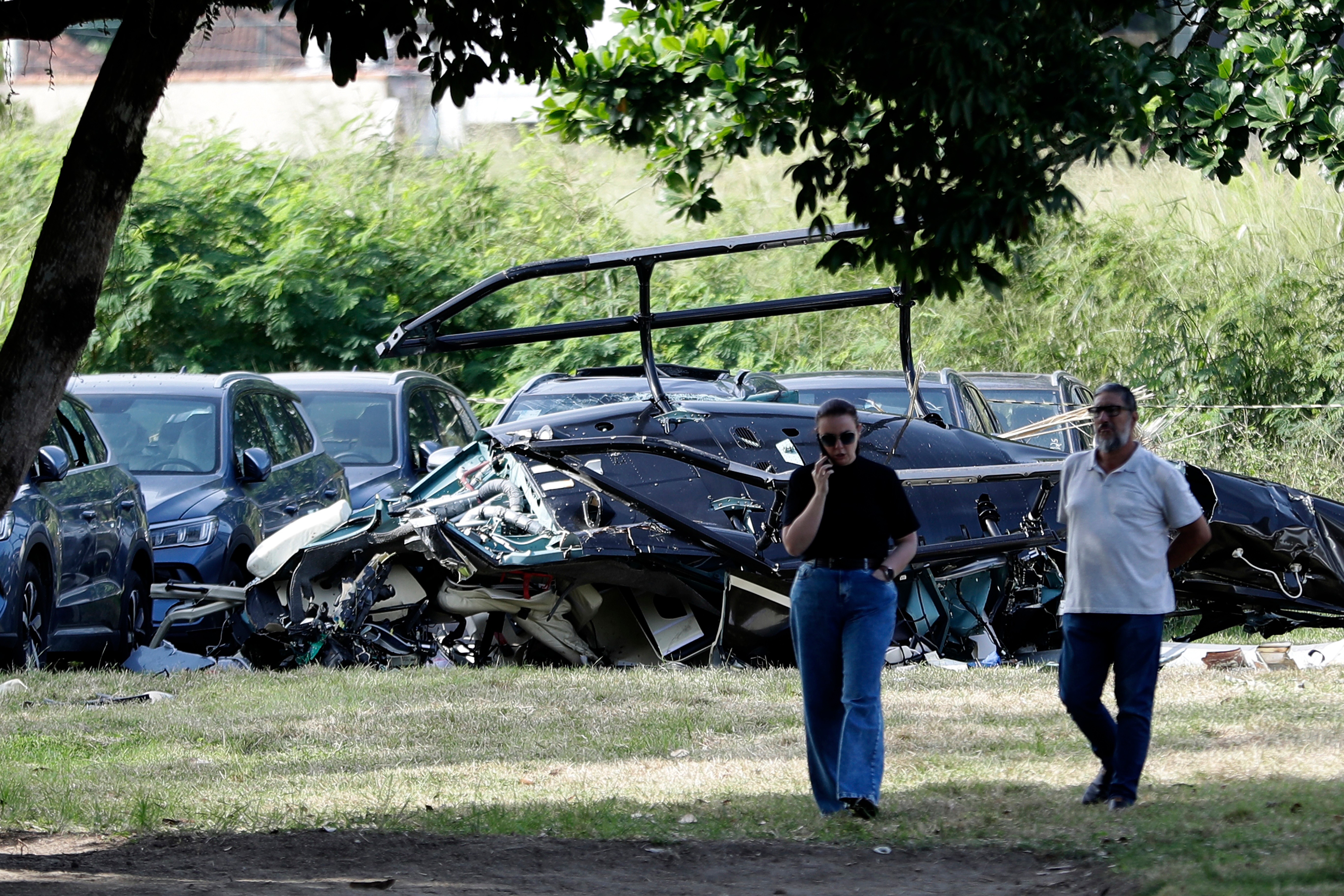 6 people killed after helicopters collide in Brazil