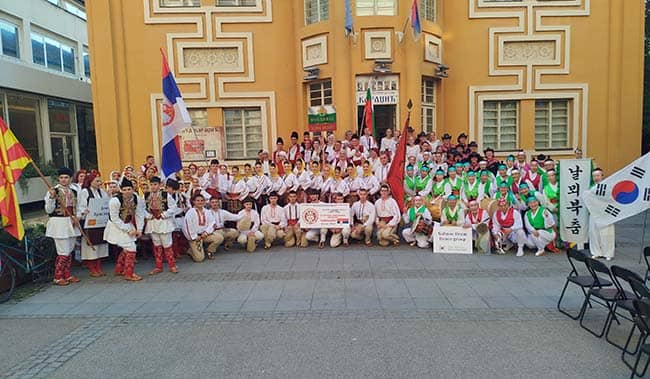 ДЕВЕТИ ФЕСТИВАЛ ФОЛКЛОРА „МИША СПЕРЊАК“ – Игром од Србије до Јужне Кореје
