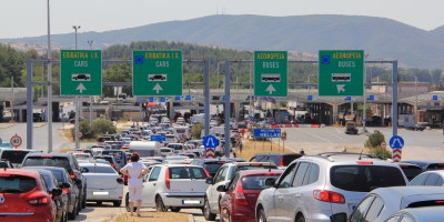 "U koloni preko 40 autobusa"? Pakao na ulazu u Grčku