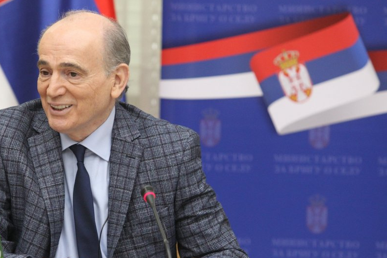 "Vrednim domaćinima u selima Srbije, iz iskrene želje..." Milan Krkobabić čestitao Međunarodni praznika rada!