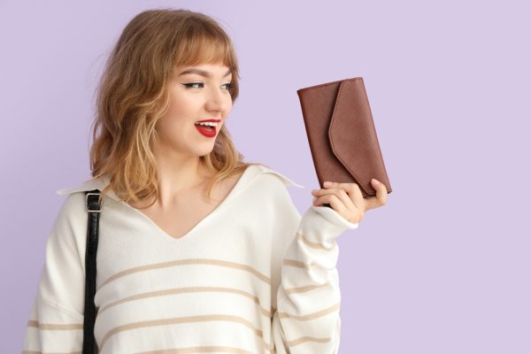 Cum să alegi portofelul perfect în funcție de sezon? 7 pași practici pentru un stil adaptat tot anul