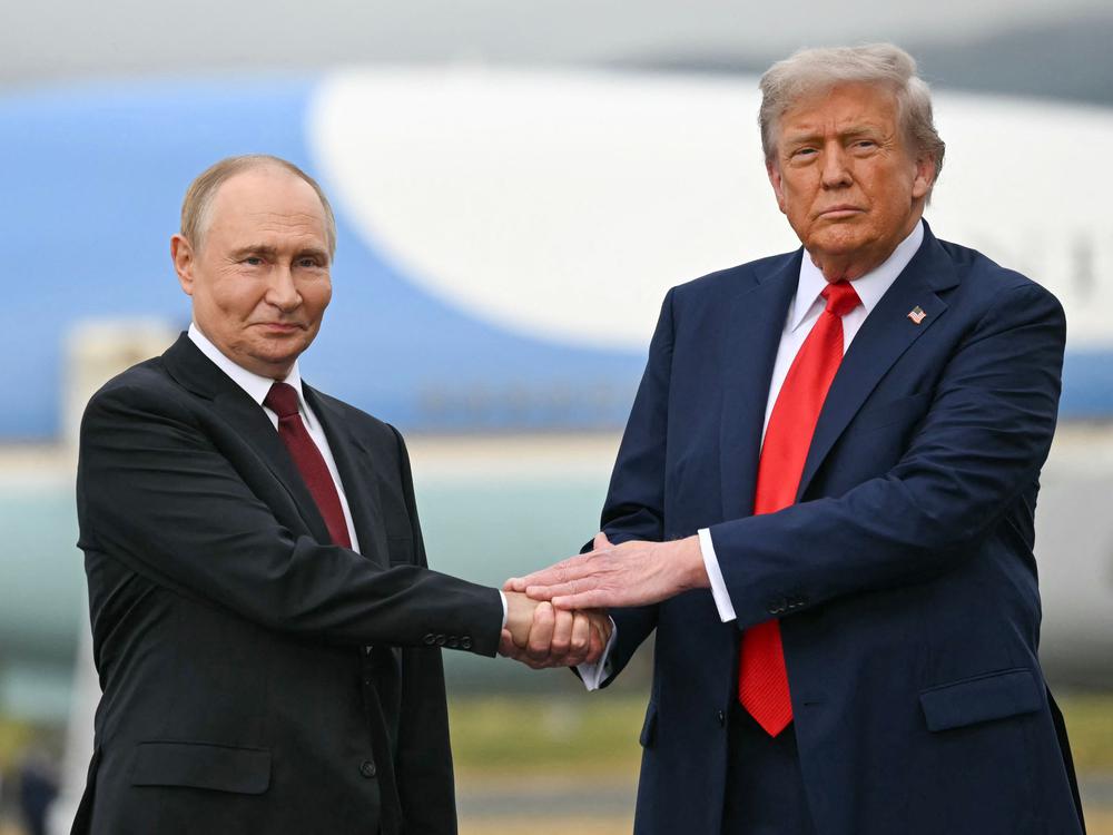 Putin i Tramp sat i po o najvažnijim svjetskim temama: Ruski lider najavio primirje na Dan pobjede