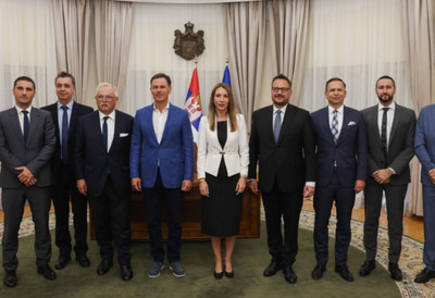 (FOTO) Mali nakon potpisivanja ugovora sa MOL-om: Ugovor će omogućiti rad rafinerije ako postane većinski vlasnik NIS-a
