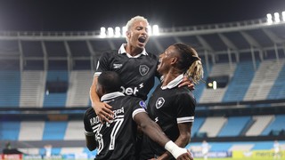 Golpe de Botafogo: victoria ante Racing y liderato en el grupo de Independiente