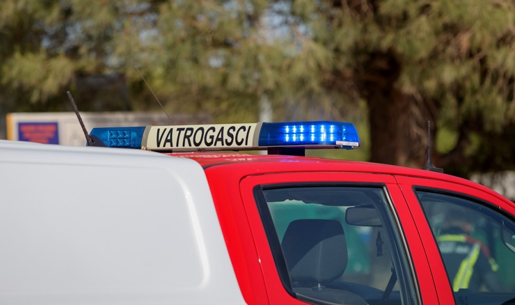 Požar u Škrljevu pod nadzorom