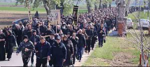 [VIDEO] Drumul Crucii la Mănăstirea Bodrog: mii de persoane au participat la pelerinaj