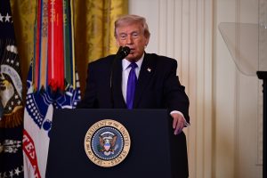 Trump privremeno pauzirao operaciju u Hormuškom tjesnacu, Iran tvrdi da se SAD povukao