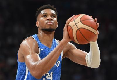 OKO NJEGA SE PODIŽE NAJVEĆA PRAŠINA: Janis sve bliži odlasku iz Baksa, u priču se uključio još jedan tim