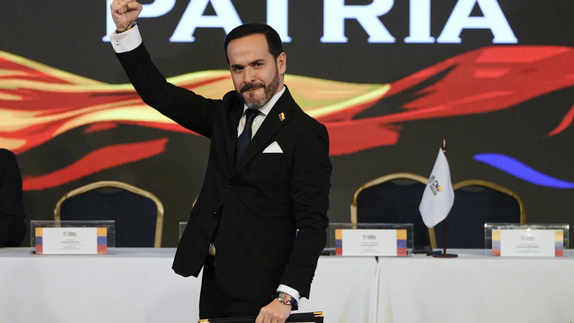  De la Espriella pone fecha al desmonte de la "paz total" que impulsó Petro con los grupos armados 