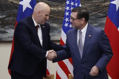 Chile, U.S. sign deals on critical minerals, security
