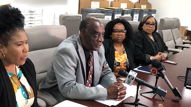 Voter registration hours extended over Easter weekend