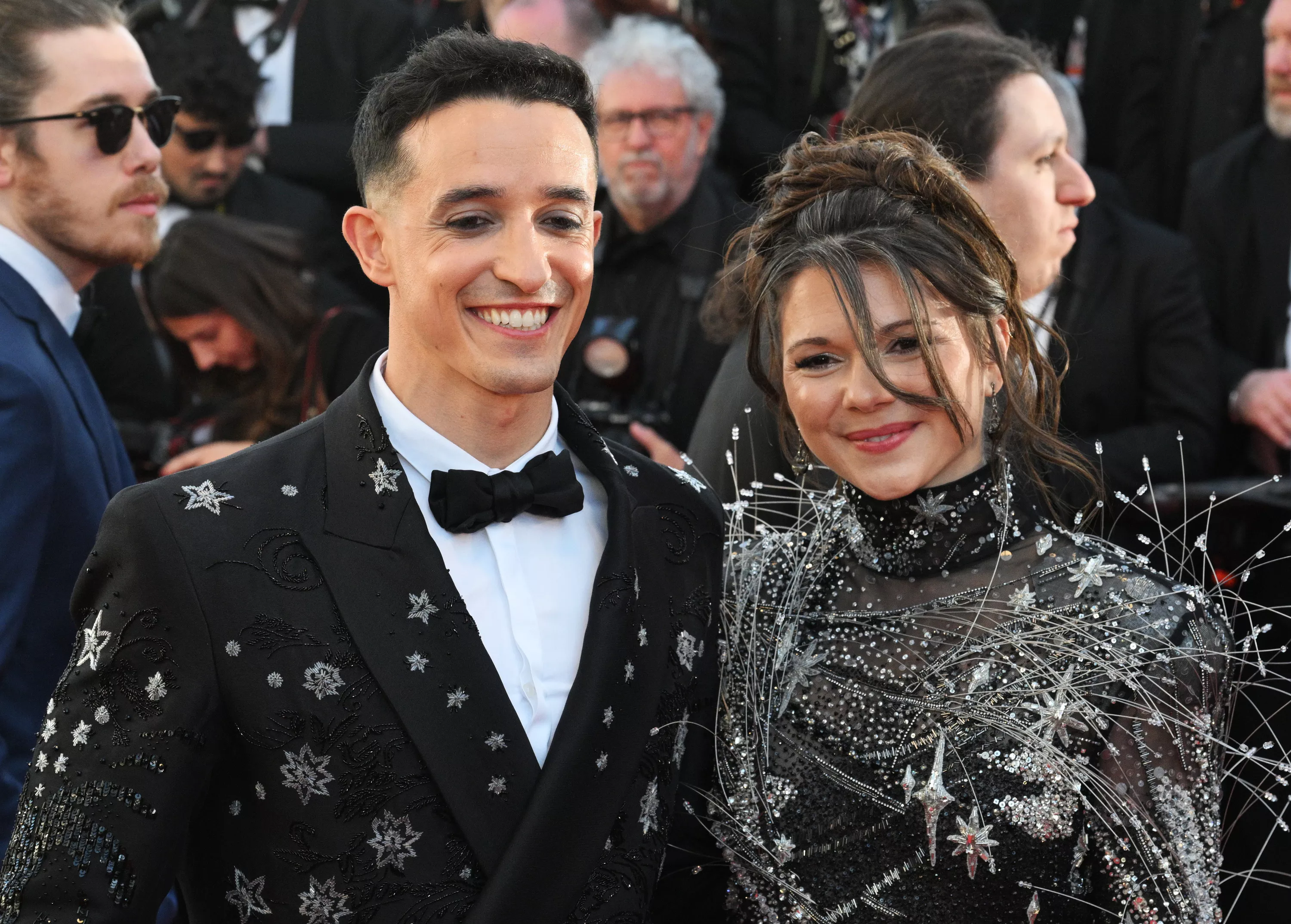 Tibo InShape réagit aux critiques sur son maquillage autour des yeux sur le tapis rouge de Cannes