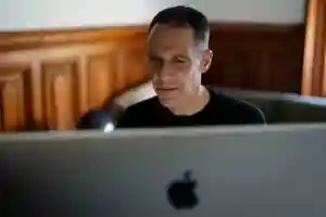 O maior especialista em deepfakes do mundo já não confia mais nos próprios olhos