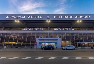 Sprečeno krijumčarenje na aerodromu "Nikola Tesla": Putnik u ručnom prtljagu imao veću količinu tompusa