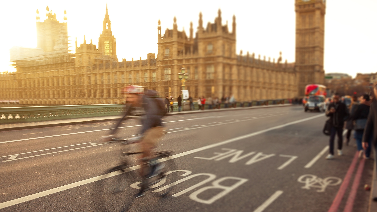 Air pollution-linked deaths in London fall nearly 40% in five years: Study