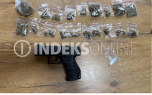 EKSKLUZIVNO: Nova uspešna akcija OKP za suzbijanje droga: Zaplenjeni narkotici i pištolj(FOTO)