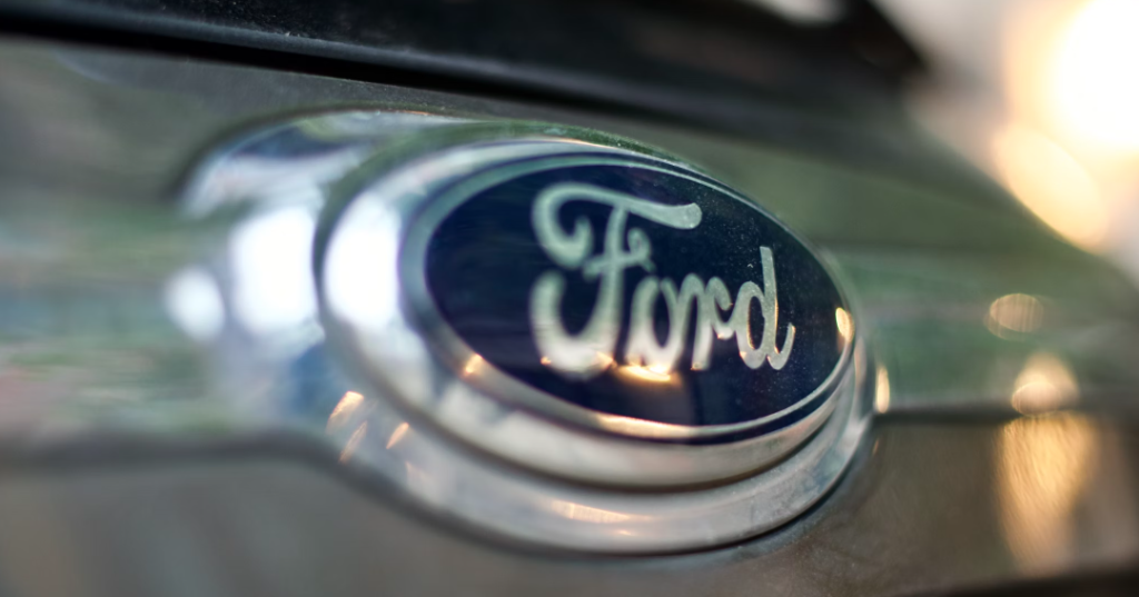 Ford recheamă în service peste 500.000 de mașini din cauza riscului de incendiu la motor