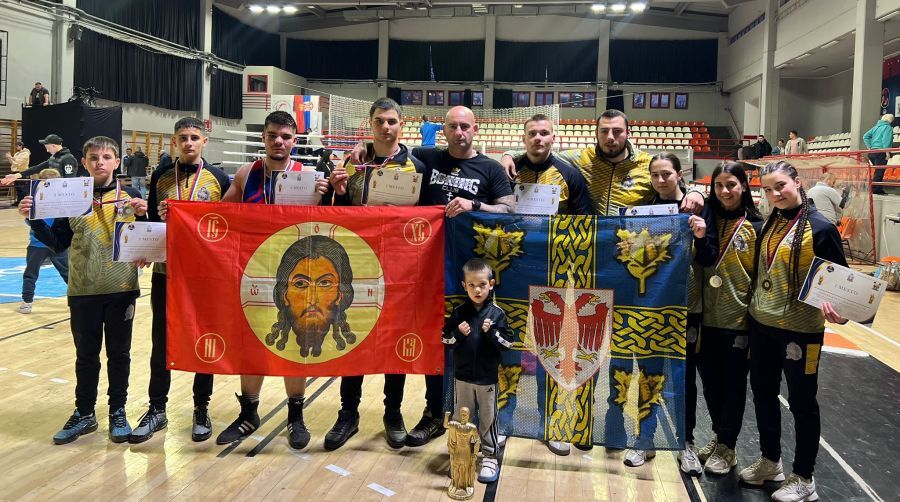 Leskovački bokseri doneli osam medalja i pehar sa „Balkan opena“