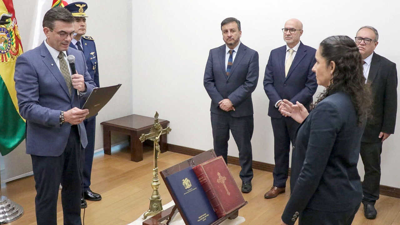 Cambian al presidente de YPFB en medio de la polémica por la gasolina desestabilizada