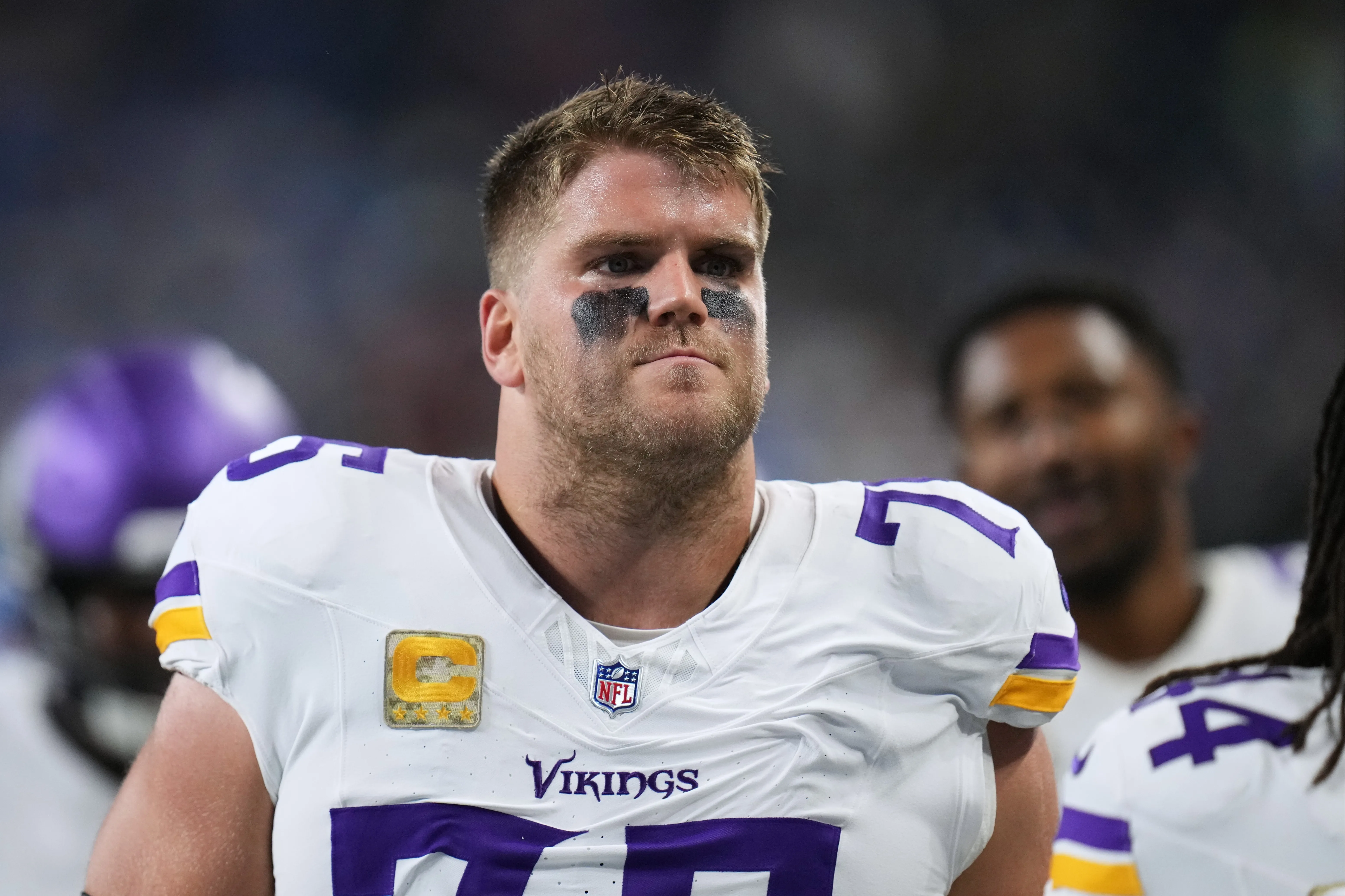 Vikings lock up star right tackle Brian O’Neill on four-year, $96 million deal amid QB uncertainty