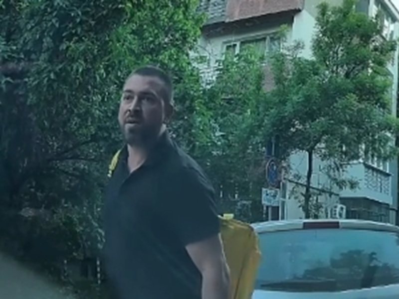 Депутатът Мирчев в екшън на пътя с доставчик на храна. Според МВР е удрян, но той отрича (Обзор)