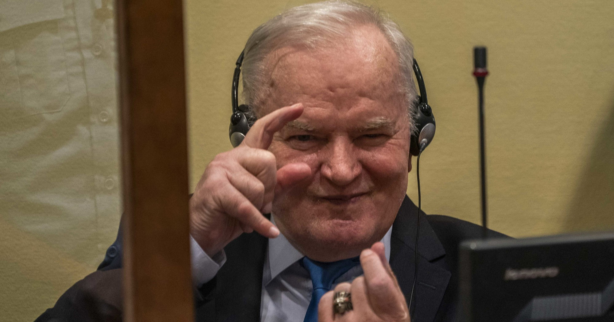 Obitelj krvnika Mladića traži da ga se pusti na liječenje u Srbiju. "Na samrti je"