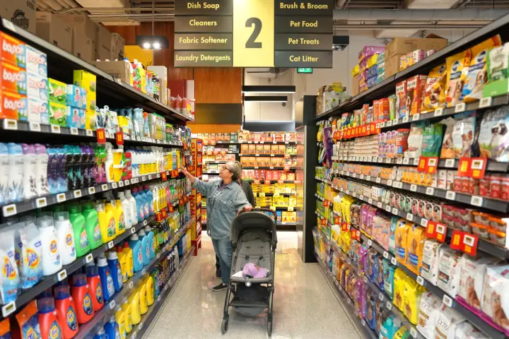 Canadians face food insecurity as 120% of income for some goes to food, rent
