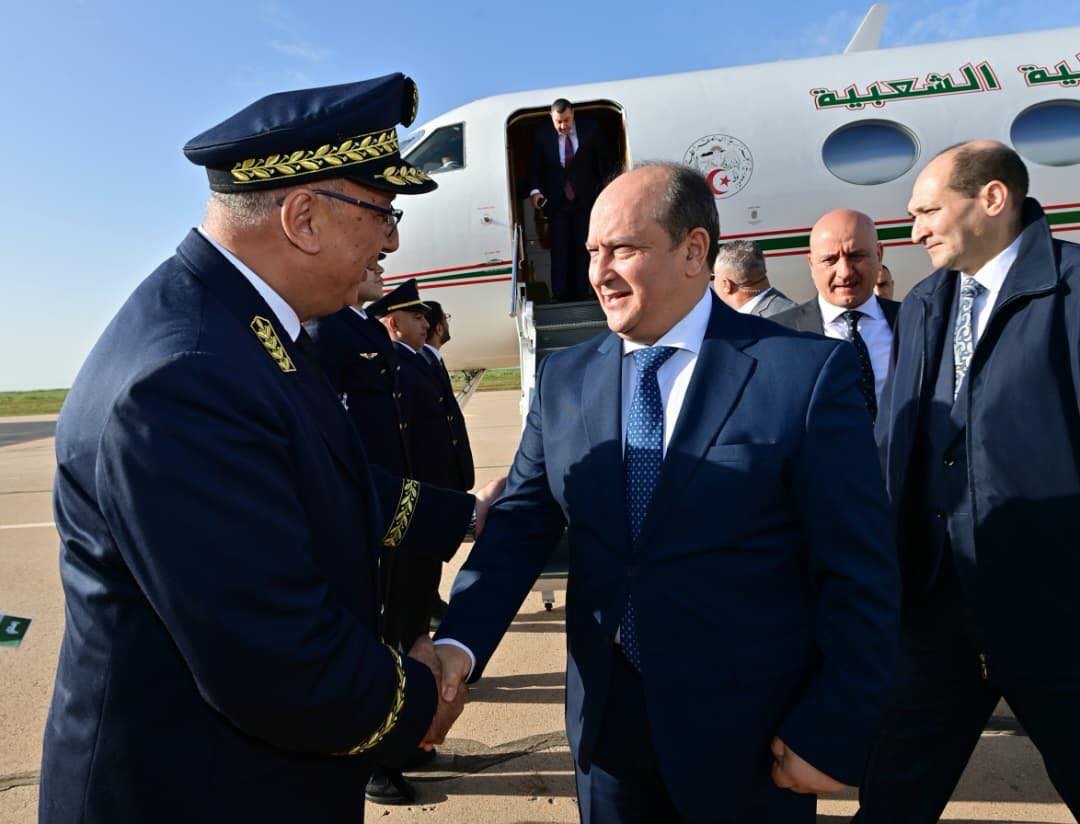 الوزير الأول يحل بتيسمسيلت  