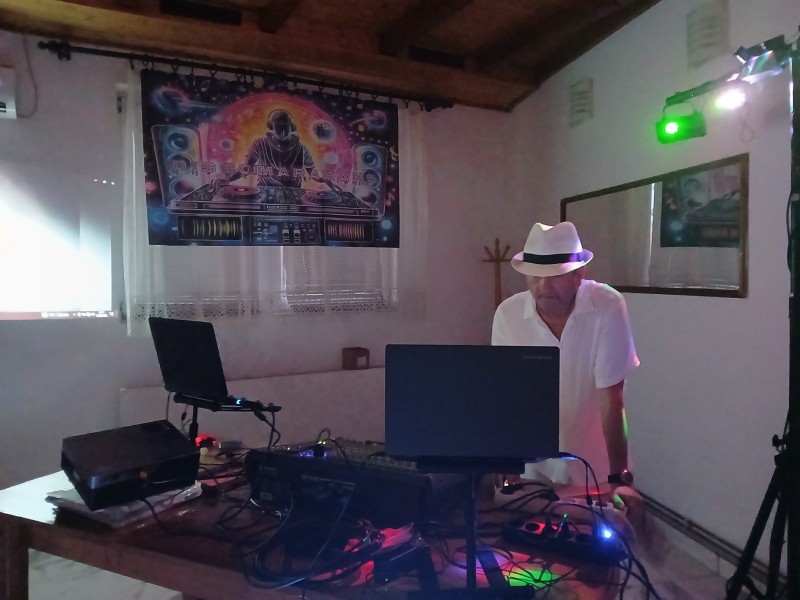 U Borovu održano četvrto Retro disco veče “Marakana”