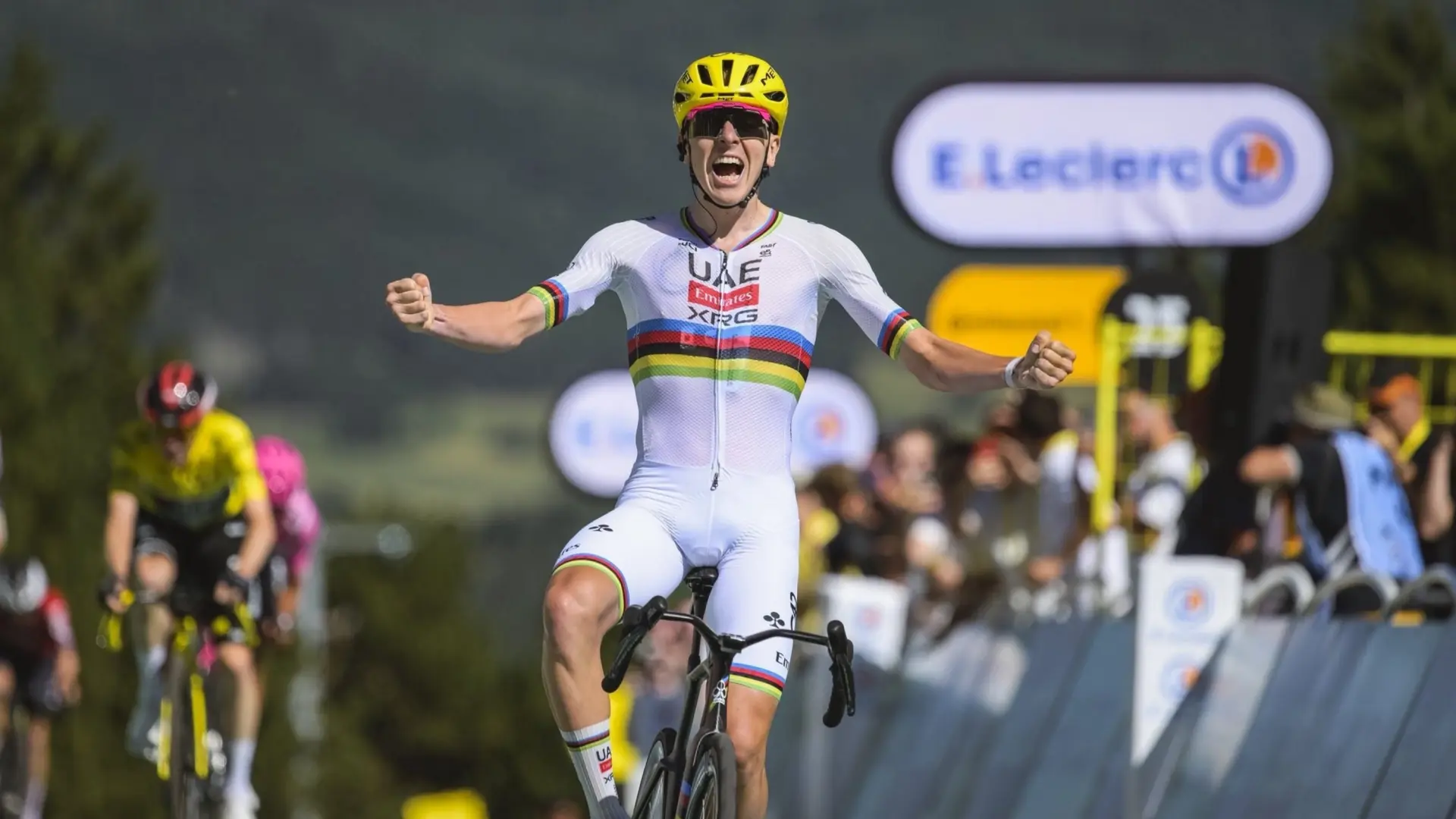  Tadej Pogacar corona Les Angles y se viste de amarillo en el adiós del Tour de Francia 2026 a Cataluña 