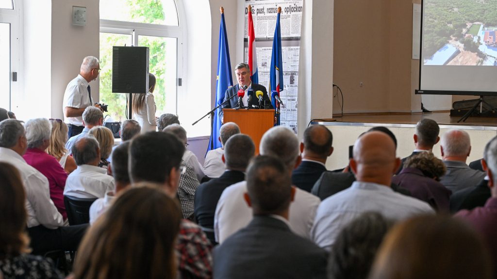 MILANOVIĆ Hrvatska mora voditi beskompromisnu politiku prema svojim interesima