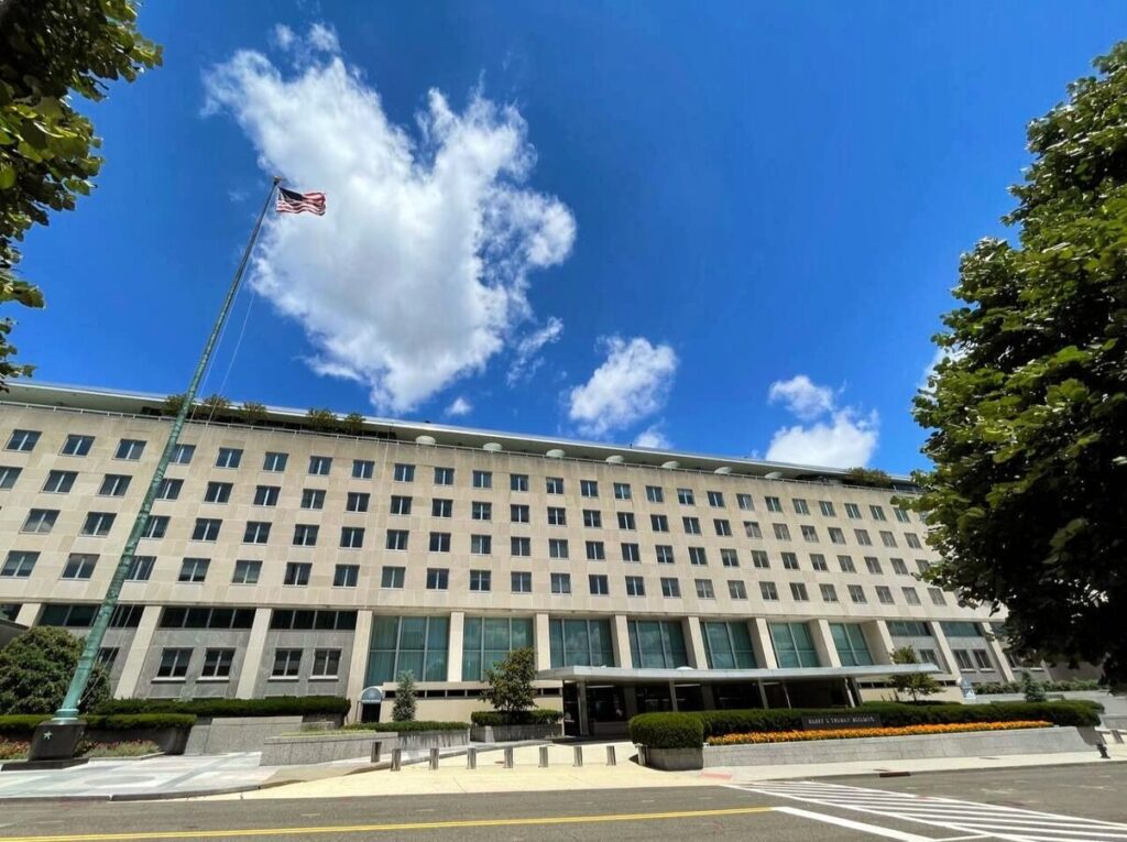 Amerika više ne pominje međusobno priznanje, već sporazum prihvatljiv za Beograd i Prištinu