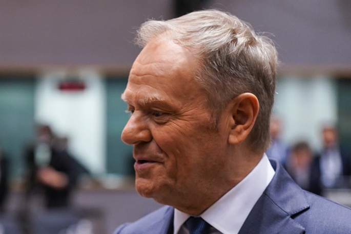 Poland to sign $27 military deals with EU by end-May
