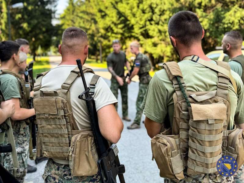 Pripadnici EUFOR-a i Oružanih snaga BiH izveli zajedničku vojnu vježbu u Bihaću