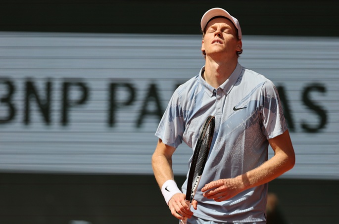 Sinner stunned by Cerundolo in French Open 2nd round